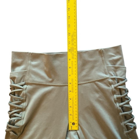 All in Motion Sage Sculpt Cord Leggings Sz M High Waisted Activewear‎ Athleisure - Picture 8 of 8